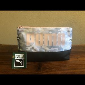 NWT PUMA Cosmetic Bag!!